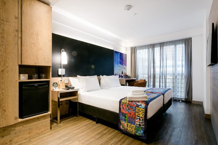 Room 16 of 48