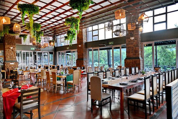 Dining 50 of 76