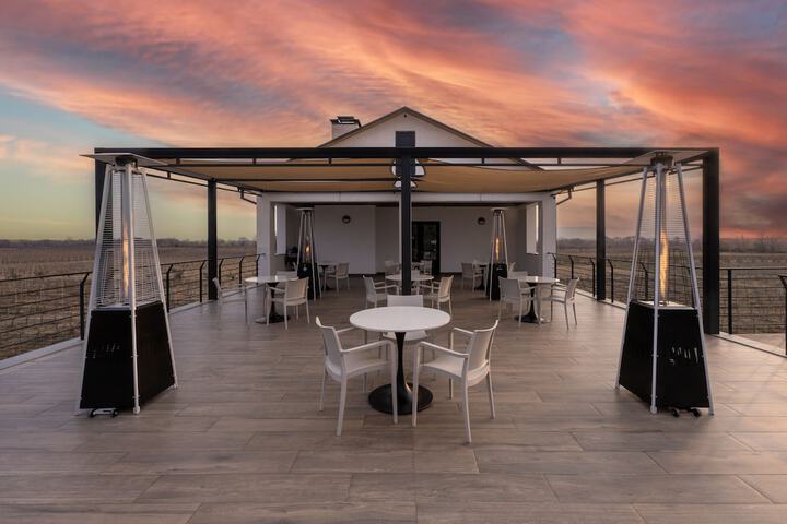 Terrace/Patio 125 of 135