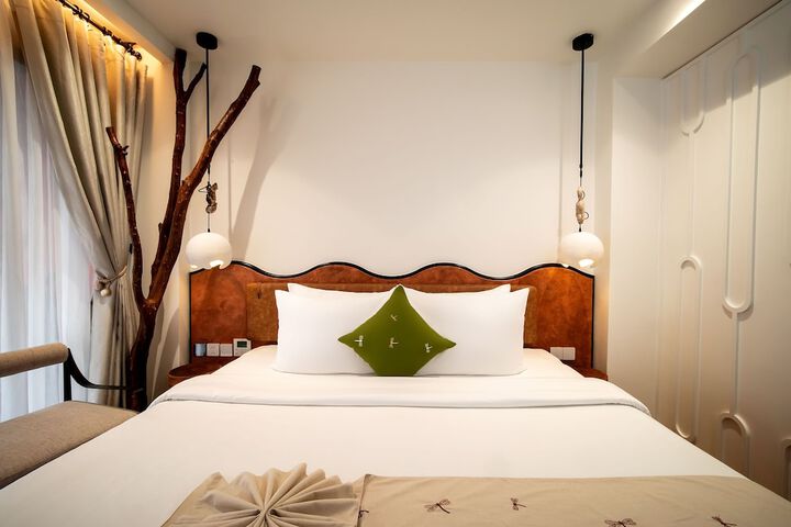 Room 17 of 75