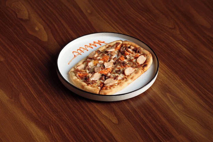 Dining 65 of 76