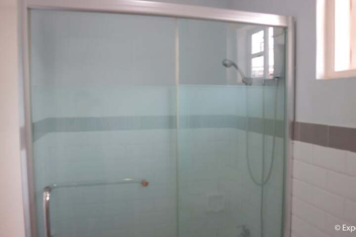 Room 21 of 27