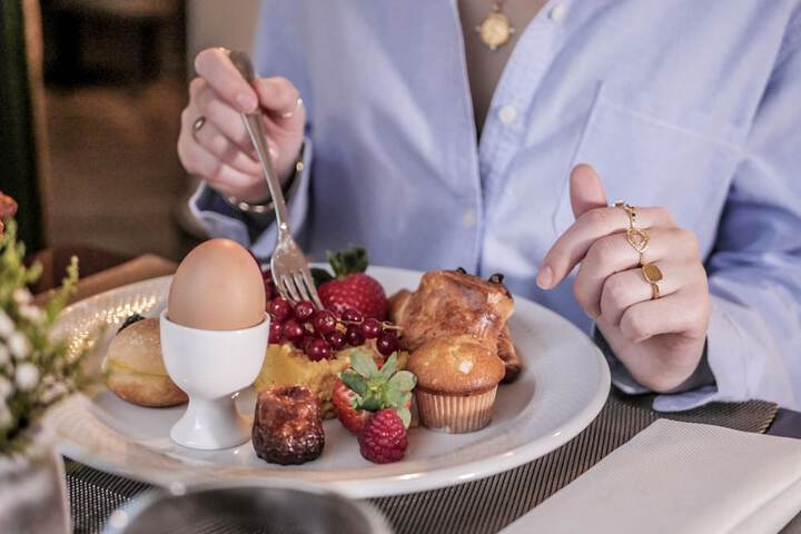Breakfast/Coffee Service 35 of 45