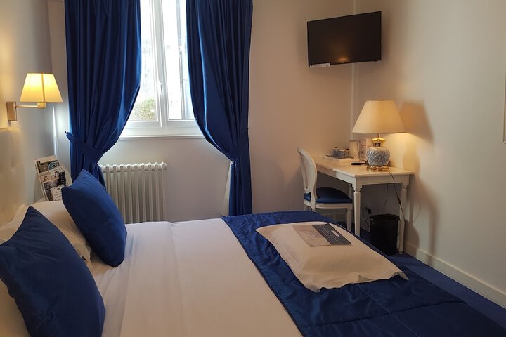 Room 14 of 225