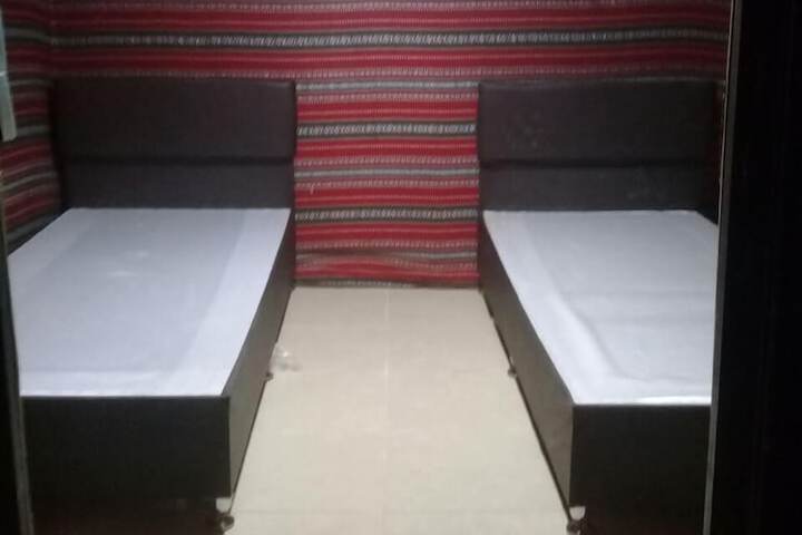 Room 2 of 8