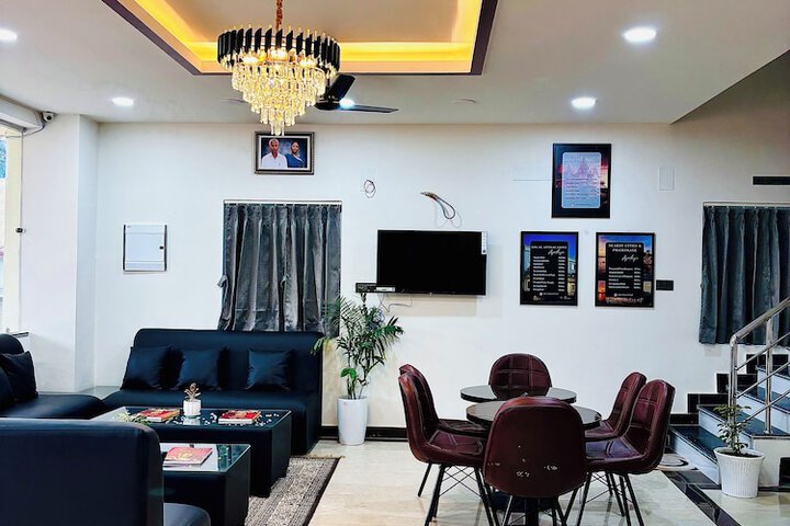 Room 25 of 39