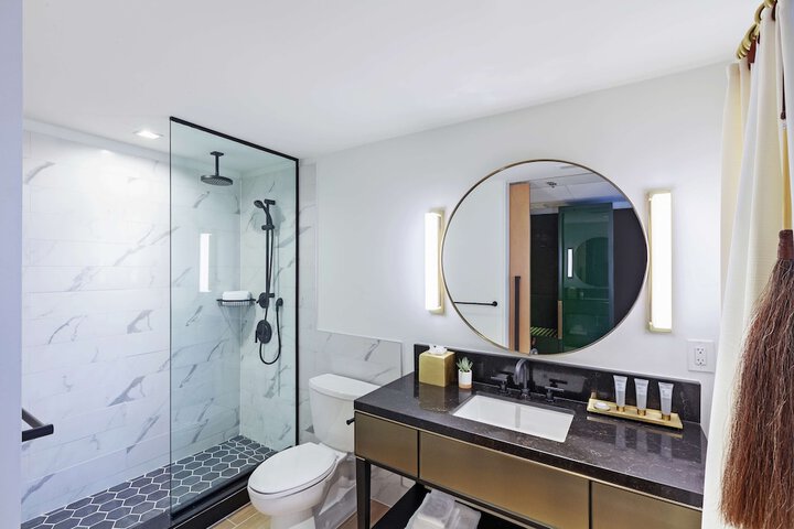 Bathroom shower
