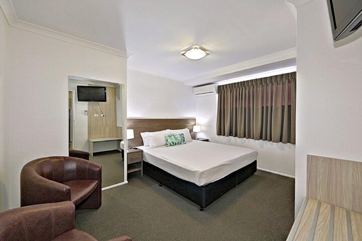 Room 10 of 45