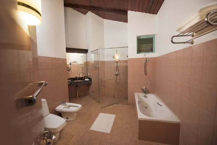 Room 12 of 52