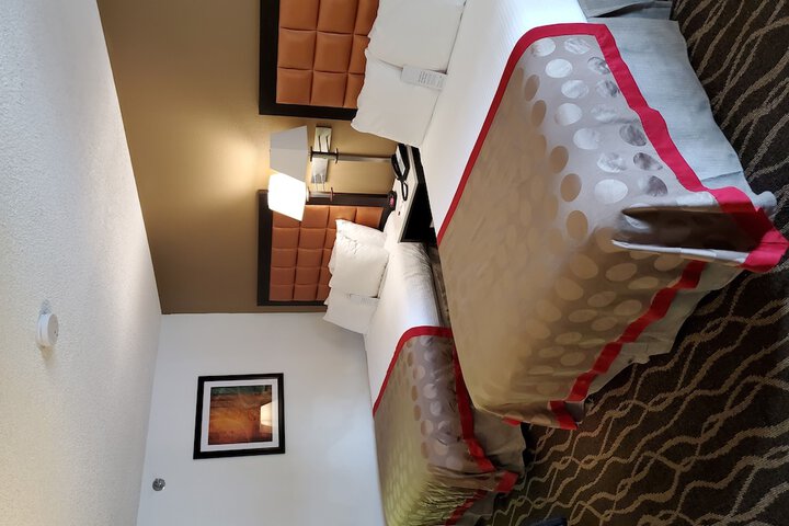 Double Accessible (7 of 16)