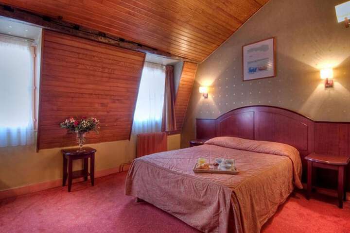 Room 15 of 39