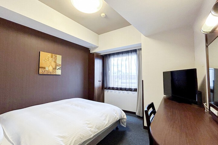 Room 6 of 29