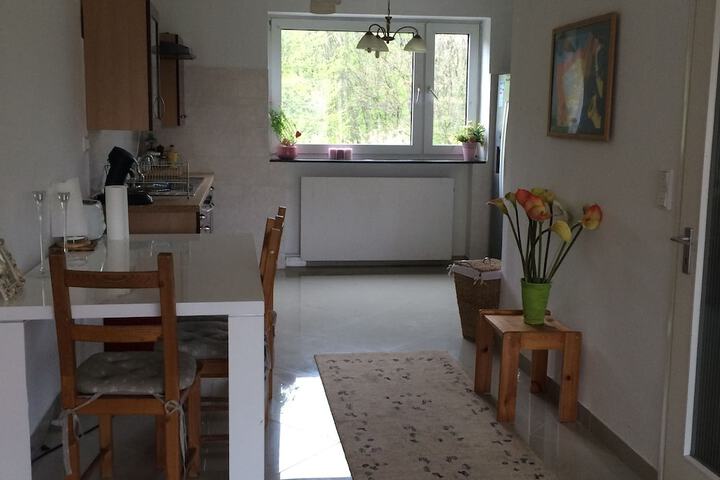 Room 7 of 11