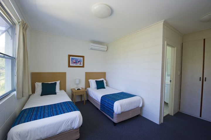 Room 3 of 30