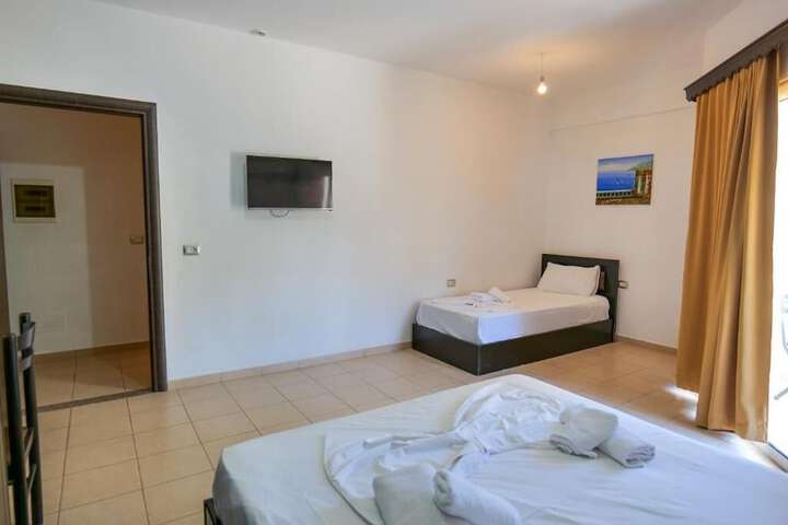 Room 12 of 45