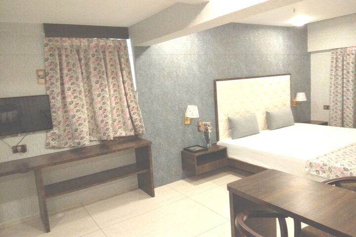 Room 9 of 71