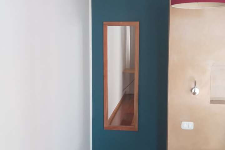 Room 12 of 108
