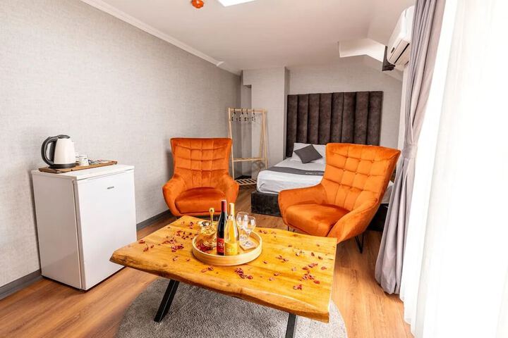 Room 28 of 50