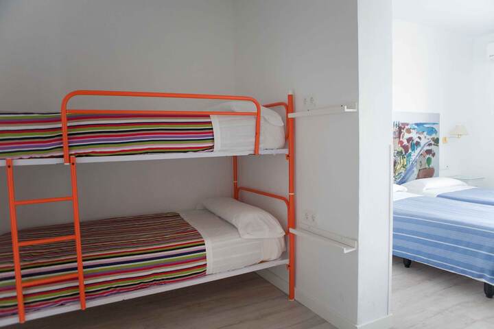 Room 5 of 48