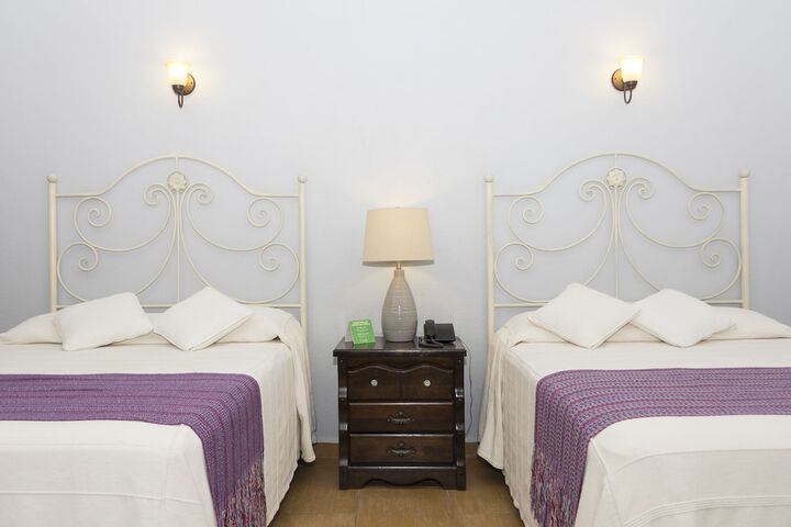 Room 13 of 68