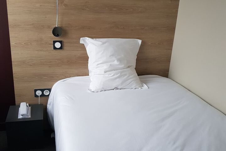 Room 19 of 46