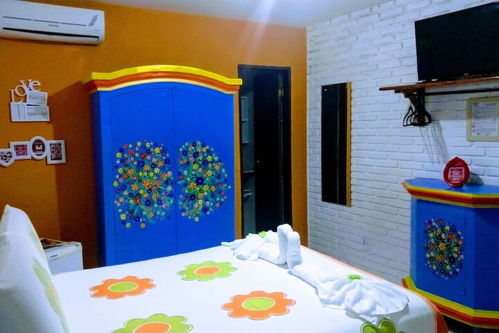 Room 17 of 38