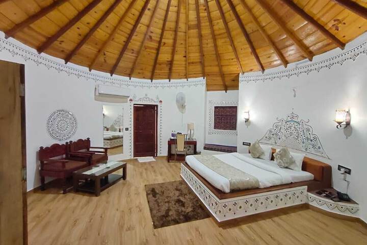 Room 4 of 19