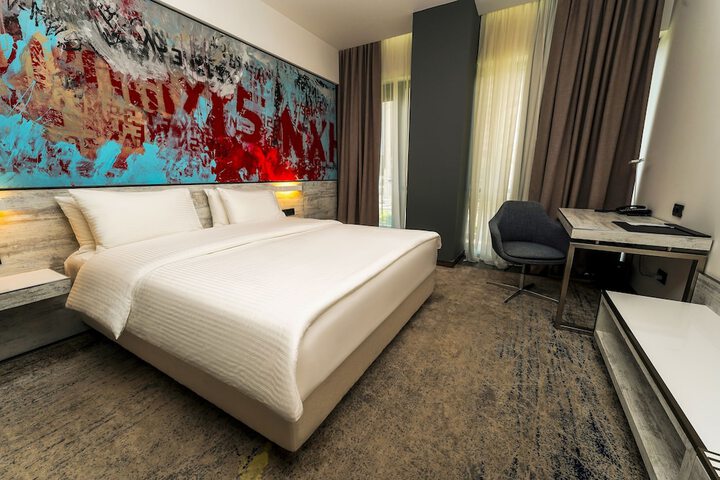 Room 14 of 75