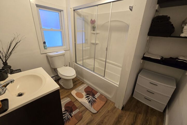 Room 8 of 71