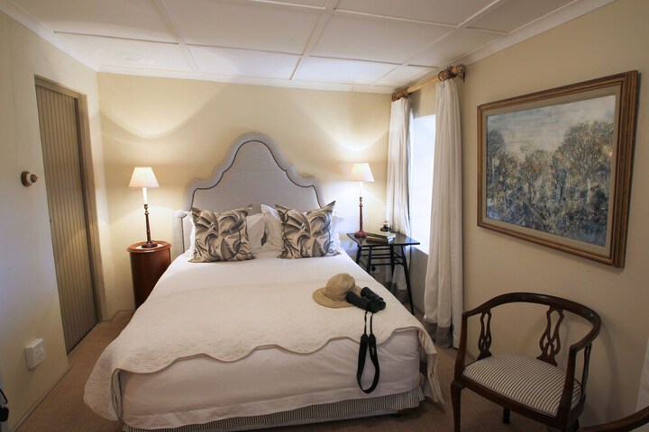 Room 6 of 46