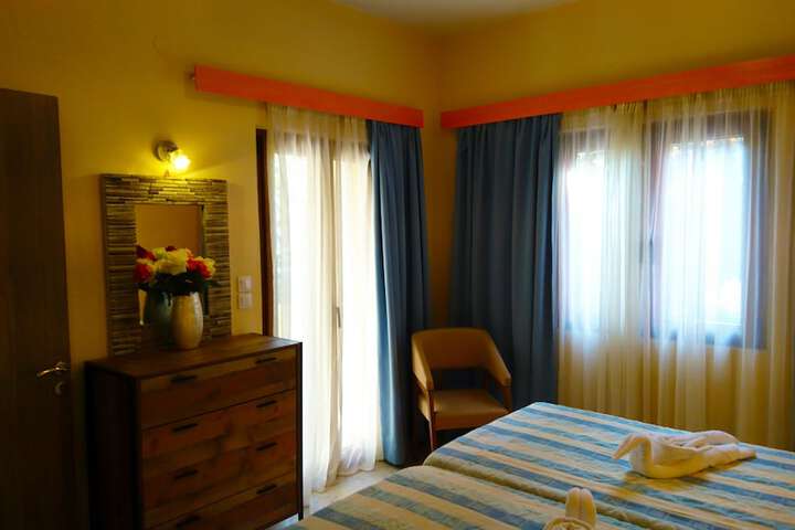 Room 16 of 53