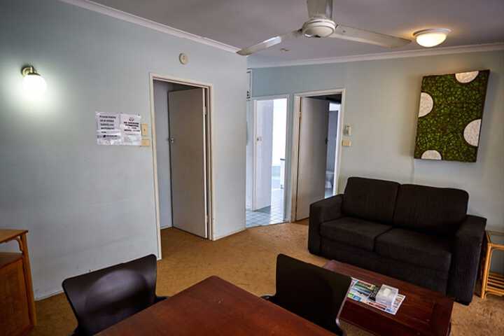 Room 3 of 32