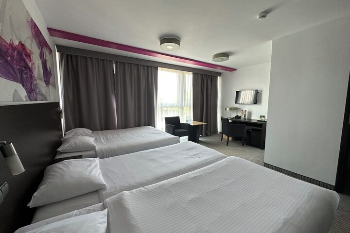 Room 15 of 139
