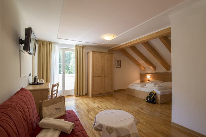 Room 50 of 173