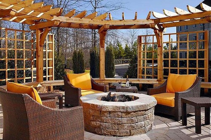 BBQ/picnic area