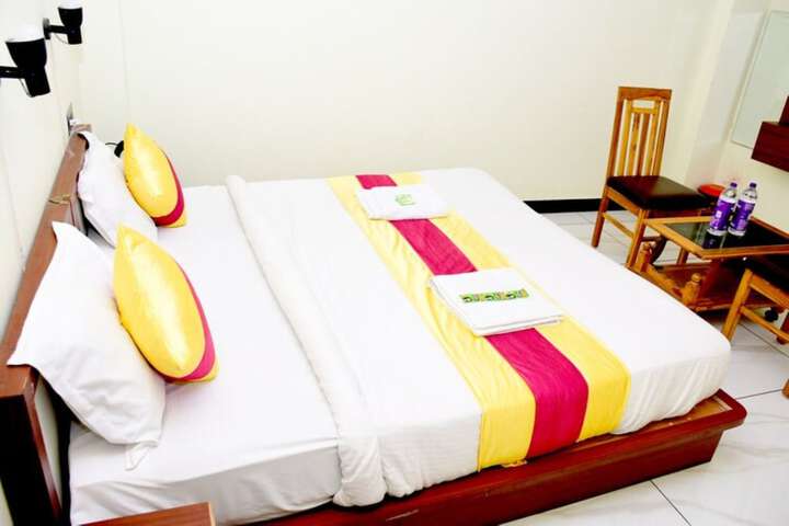 Room 4 of 24