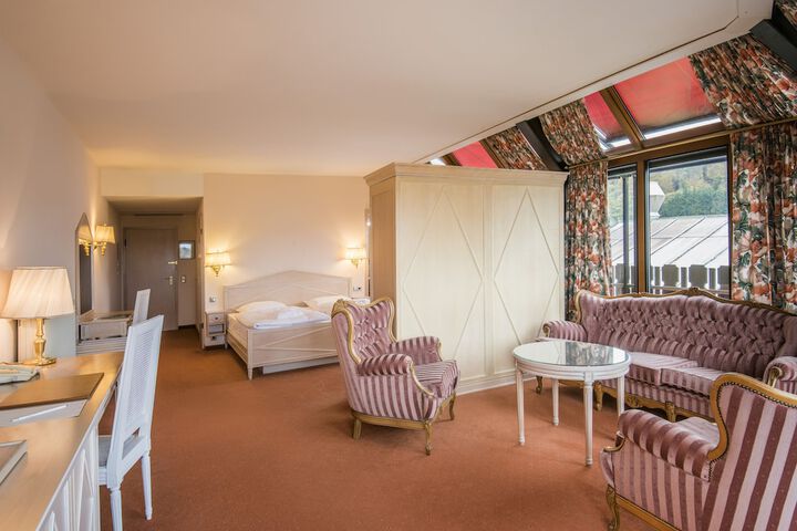 Room 34 of 63
