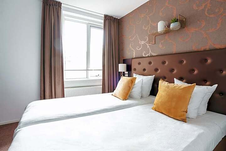 General 32 of 50