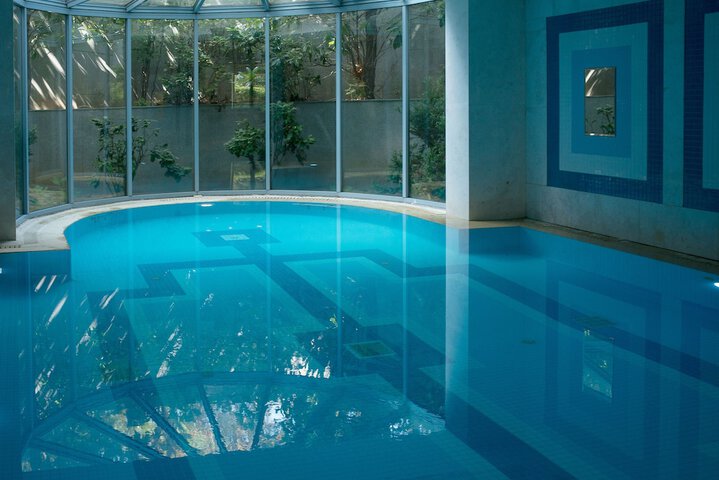 Pool Hotel