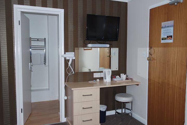 Room 37 of 160