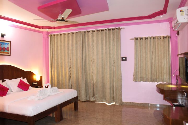 Room 5 of 44