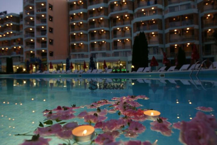 Pools & Facilities