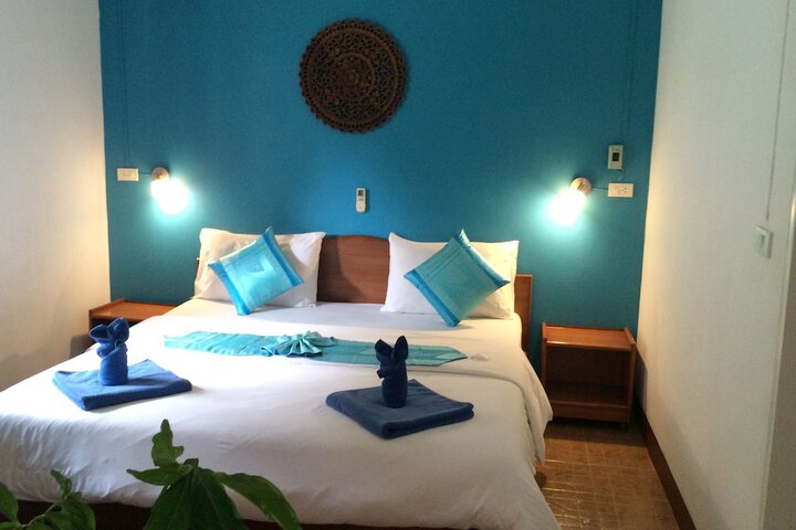 Room 16 of 50