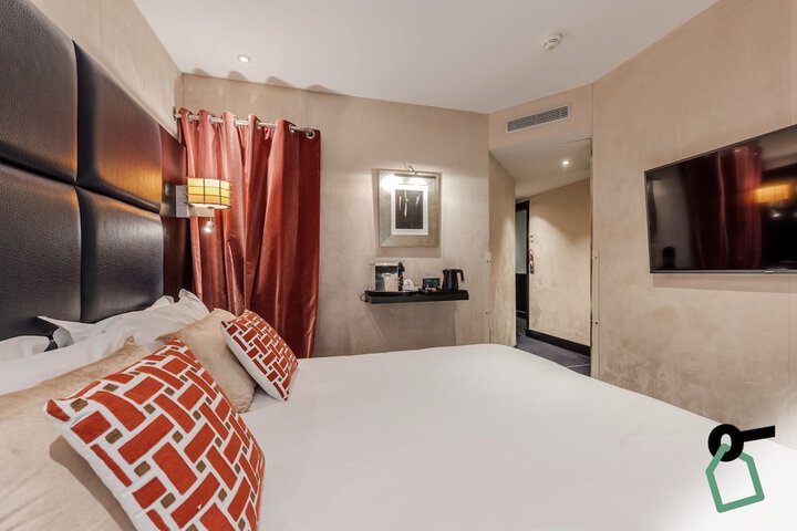 Room 12 of 71