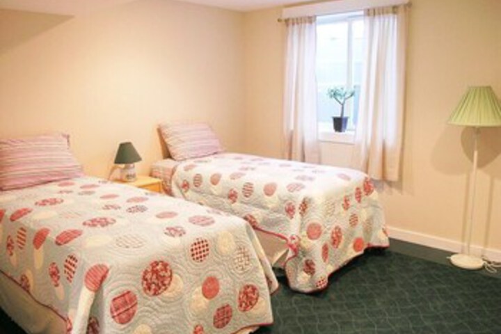 Room 14 of 14