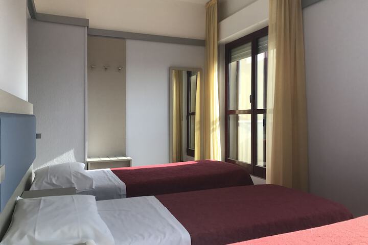 Room 14 of 41