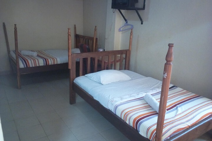Room 2 of 14