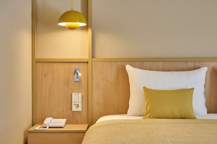 Room 15 of 50