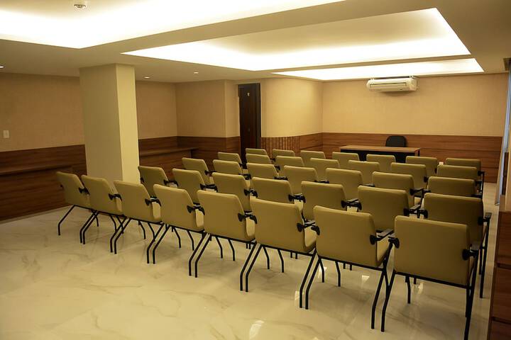 Meeting 33 of 38