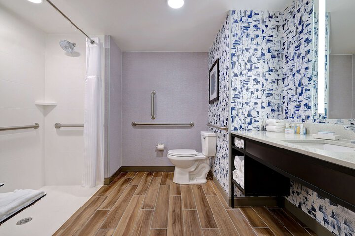 Bathroom shower